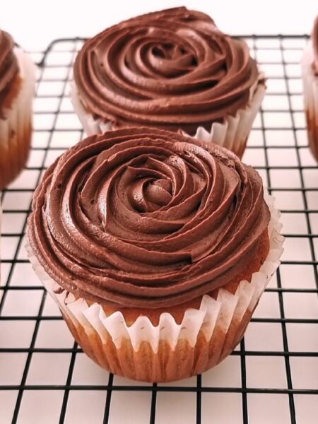 Sugar-Free Peanut Butter Chocolate Cupcakes